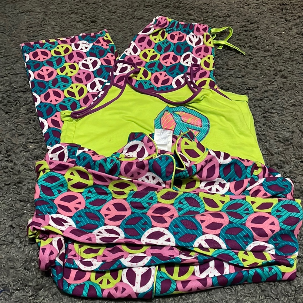 Total girl brand size XL